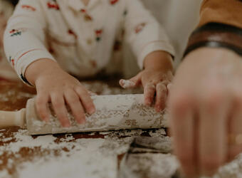 Готвене с деца: По-вкусно от всякога да учим и играем!