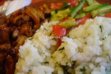 Пиле с ориз