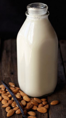 ДОМАШНО БАДЕМОВО МЛЯКО