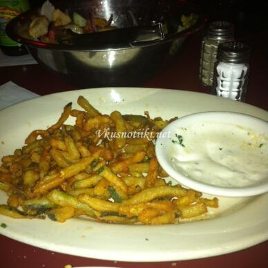 Пържени тиквички с кисело мляко