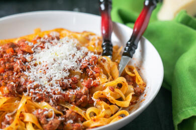 Паста с традиционен сос Рагу Болонезе