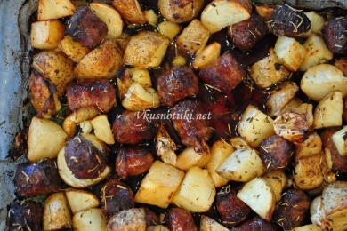 Пикантни картофи на фурна