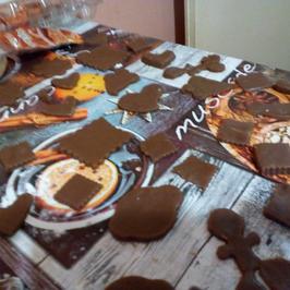 Коледни какаови сладки с целуфчена глазура