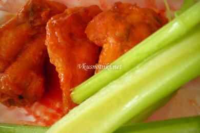 Вкусни пилешки крила