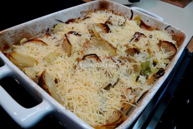 Картофи на фурна със сос