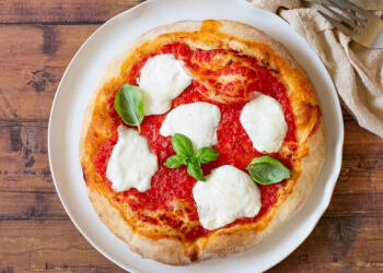 Италианско домашно тесто за пица