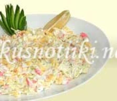 Зеле с майонеза, царевица и рулца от раци