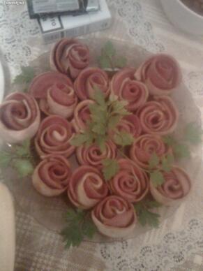 Бързи рози за неочаквани гости