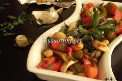 Салата от нахут с печен чесън и балсамова редукция