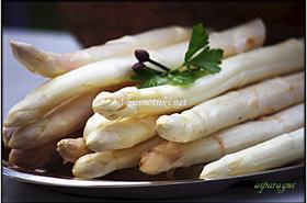 Аспержи със сметана