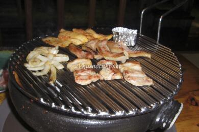 Свинско месо с лук