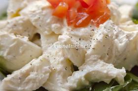 Салата с яйца