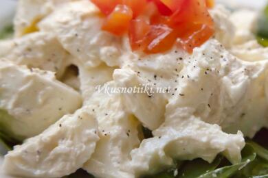 Салата с яйца