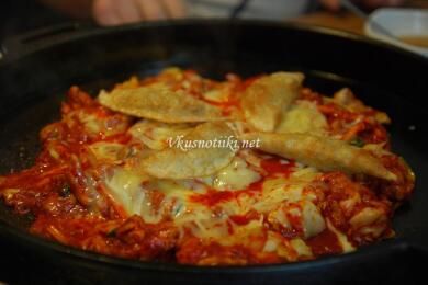 Запечени пилешки бутчета