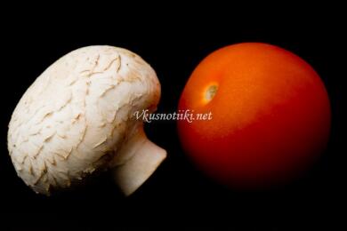 Гъби с доматен сос