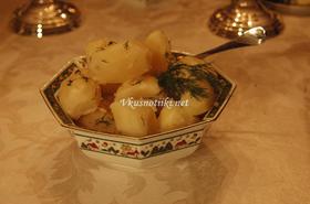 Варени картофи с масло