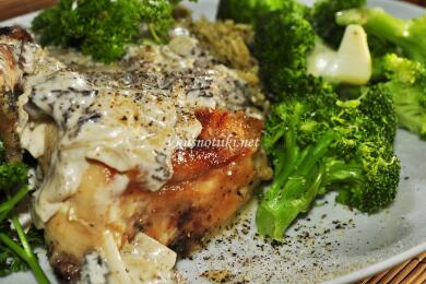 Пилешко с гъби и сметана