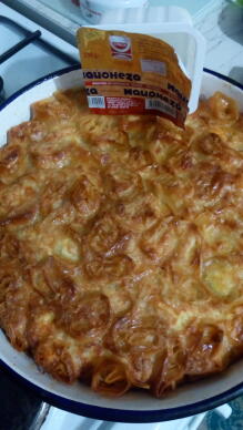 Баница с майонеза и газирана вода