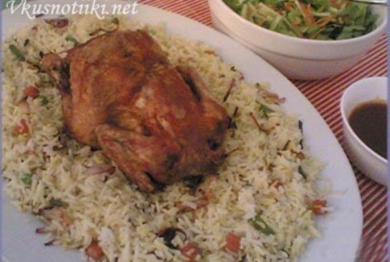 Подлучено пиле с ориз