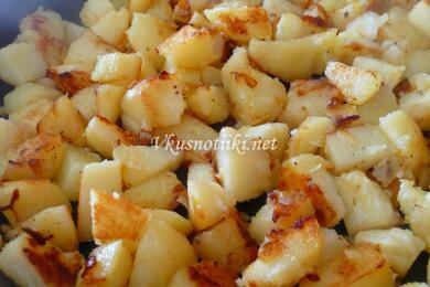 Пикантни пържени картофки за гарнитура