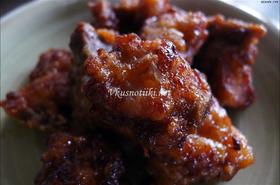 Задушено свинско месо със сини сливи