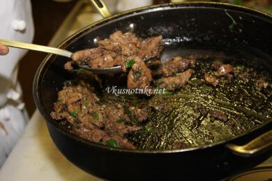 Пилешки дробчета със зеленчуци