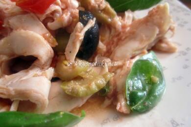 Пиле с маслини