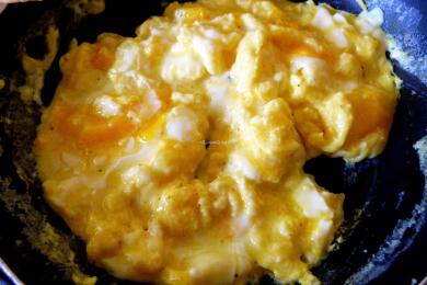 Яйца с кашкавал