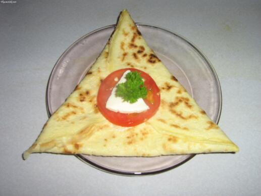 Палачинка с пилешко месо, майонеза и сметана