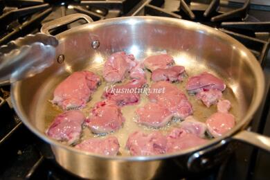 Пилешки дробчета със зеленчуци