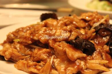 Пилешко или свинско месо с нишесте