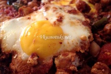 Домати с яйца