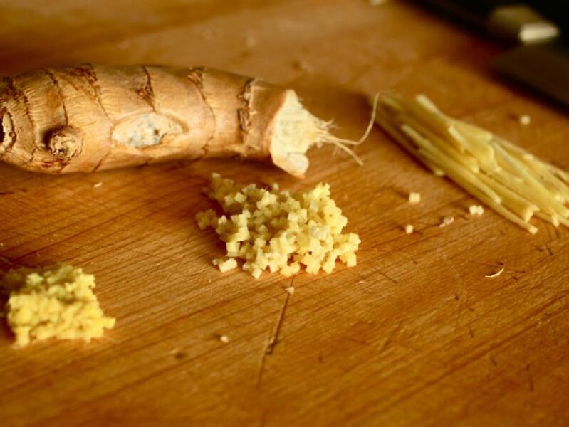 Как се бели джинджифил?