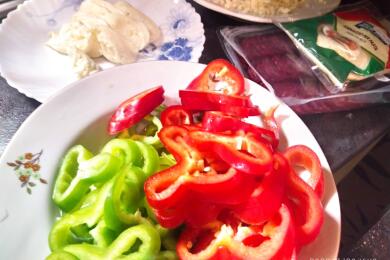 Богата пица с картофен блат