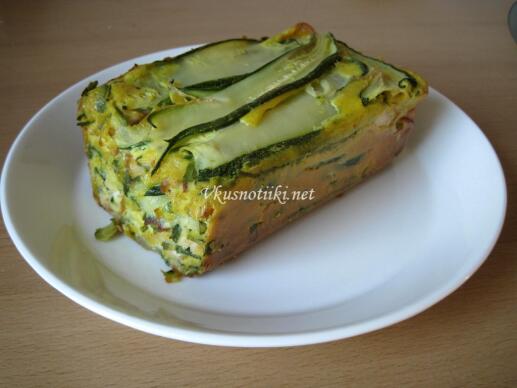 Тиквички с яйца и сирене