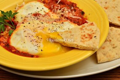 Домати с яйца