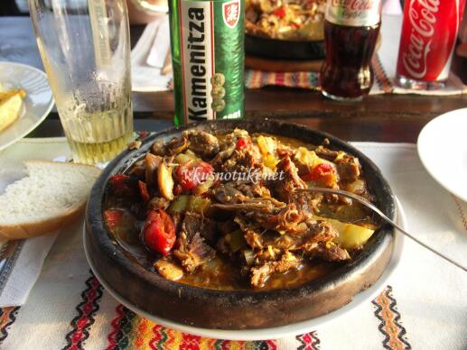 Кавърма от три вида месо