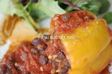 Пълнени  чушки с боб 