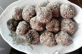 Домашни бонбони Рафаело с банани