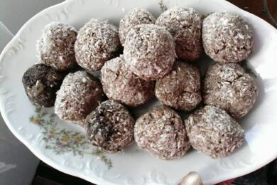 Домашни бонбони Рафаело с банани