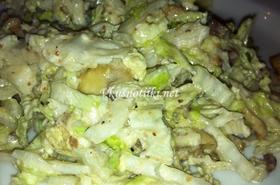 Салата от зеле и ананас