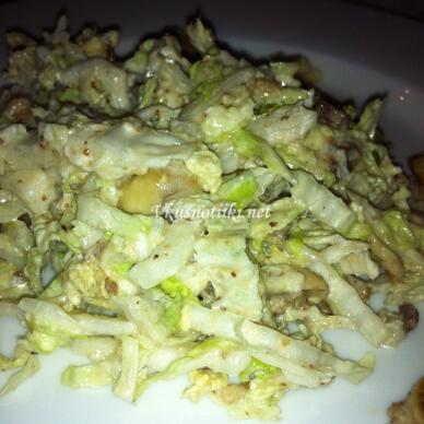 Салата от зеле и ананас