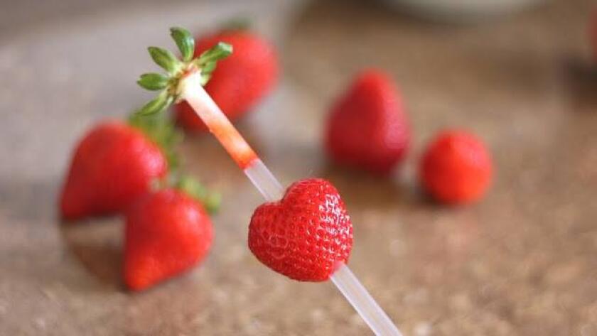 Как да чистим ягоди?