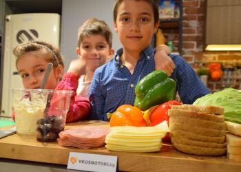 [СНИМКИ]Готвим здравословно, вкусно и с децата за 1-ви Юни