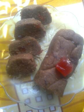 Лукумен сладкиш с орехи и какао