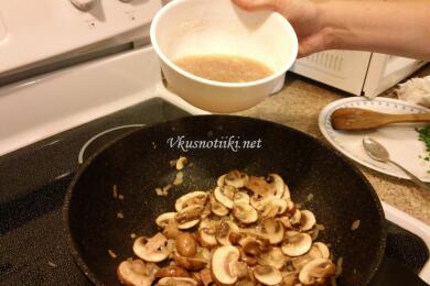 Гъбен сос с жълтъци