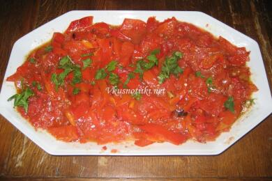 Чушки с доматен сос