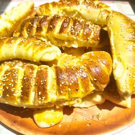 Солени кифлички със сирене и самардала