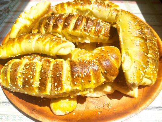 Солени кифлички със сирене и самардала