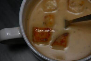 Крем супа от картофи с кротончета 